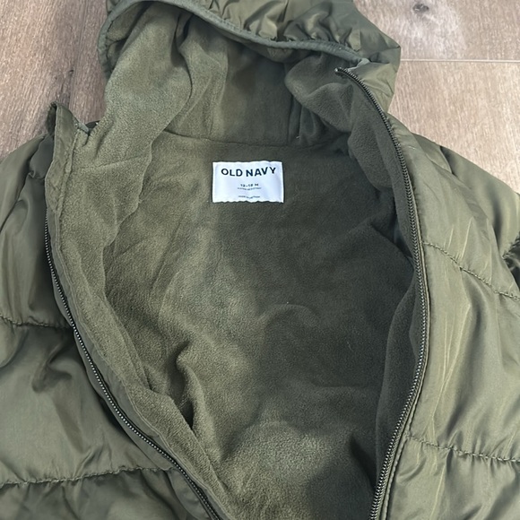 Old Navy one piece puffer jacket/ hoodie - Picture 3 of 5